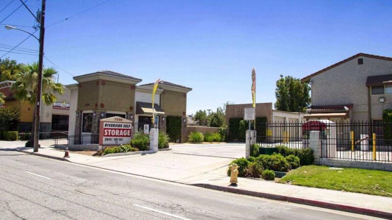 Street view of entrance to Riverside Self Storage facility