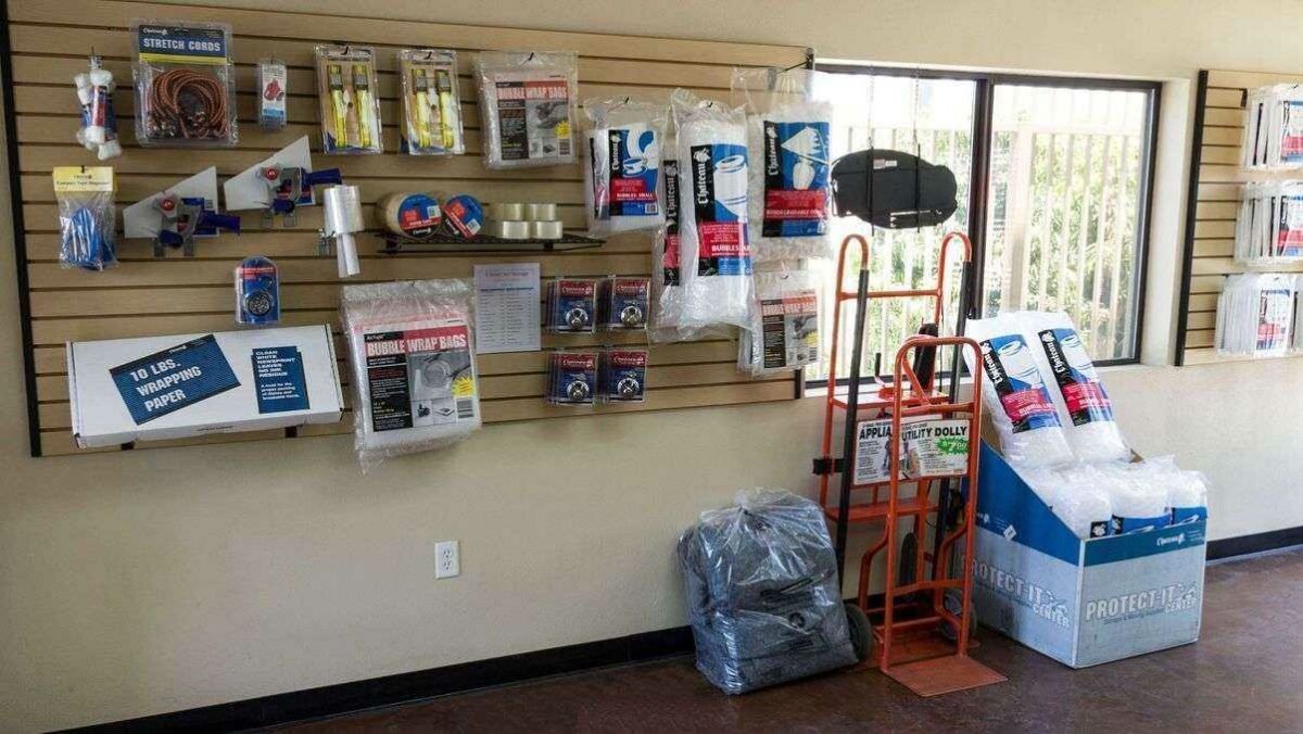 Storage Units in San Bernardino E Street Self Storage